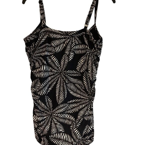 CoCo Reef Black Botanical Print Tankini with Built in Underwire Bra - Picture 6 of 14